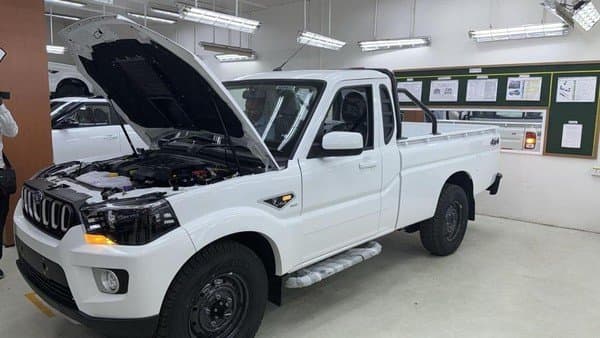 Agrinas Impor 105.000 Pickup India Senilai Rp24,66 T untuk Koperasi Desa Merah Putih