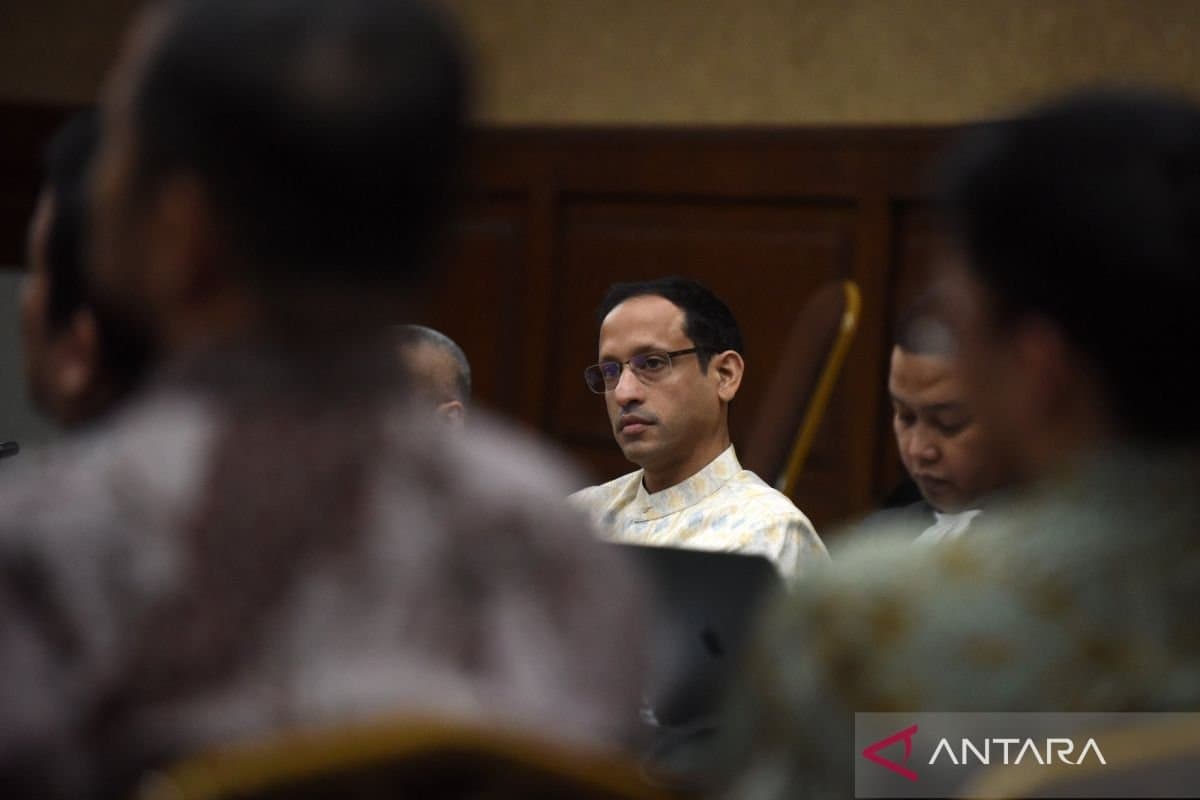 Nadiem Makarim Dituduh Korupsi Pengadaan Chromebook: Kronologi, Tuntutan Hukum, dan Dampaknya pada Kebijakan Pendidikan. Sumber: Antara News Manado