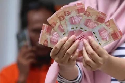 Krisis Fiskal Indonesia Muncul Jelas: Defisit Meroket, Desentralisasi Terkendala, dan Risiko Krisis Rupiah