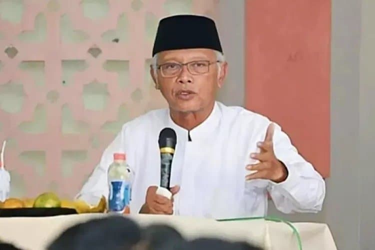 KH Anwar Iskandar Kembali Jadi Ketua Umum MUI Periode 2025-2030